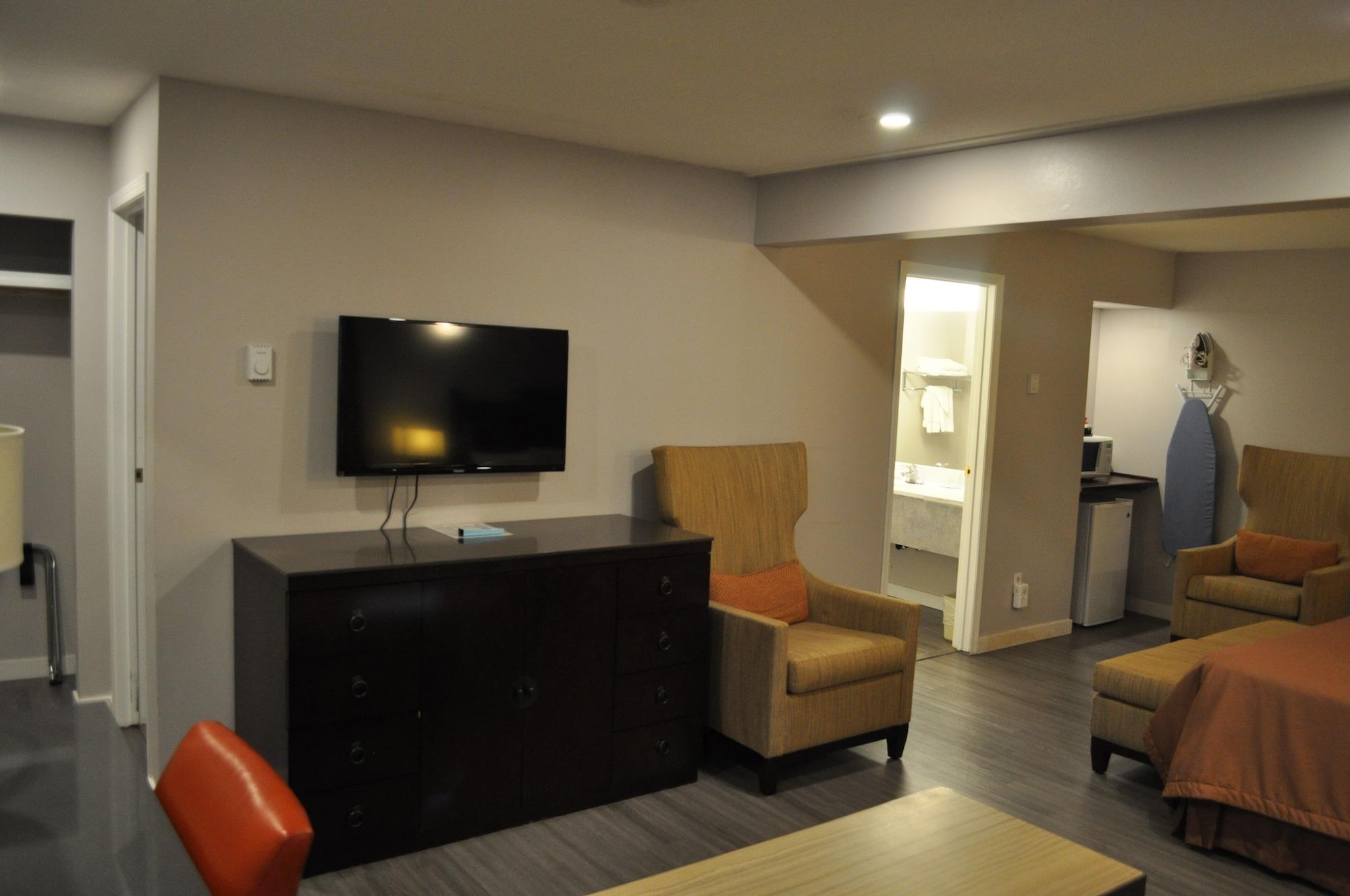 Travelodge By Wyndham Langley Ngoại thất bức ảnh
