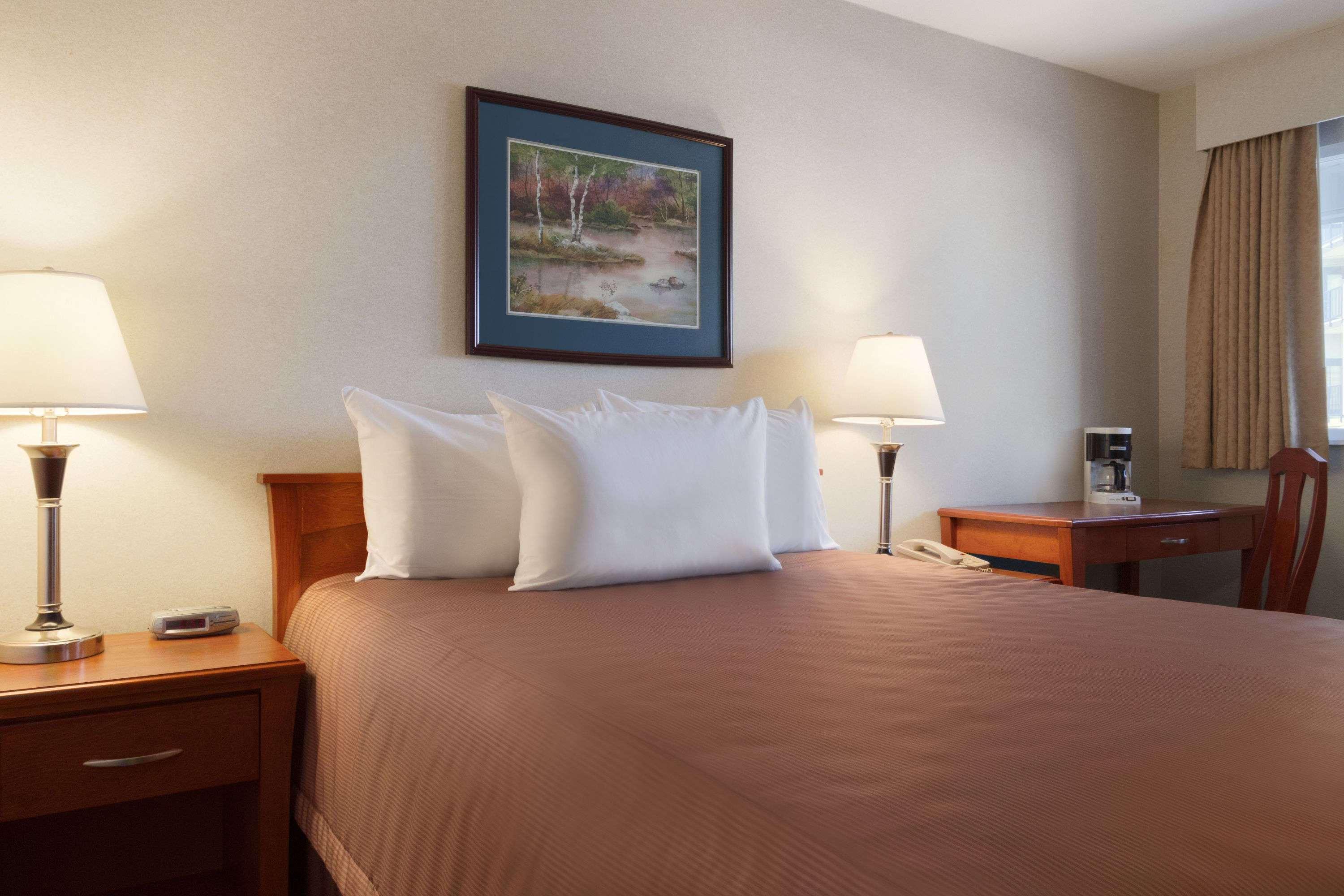 Travelodge By Wyndham Langley Ngoại thất bức ảnh