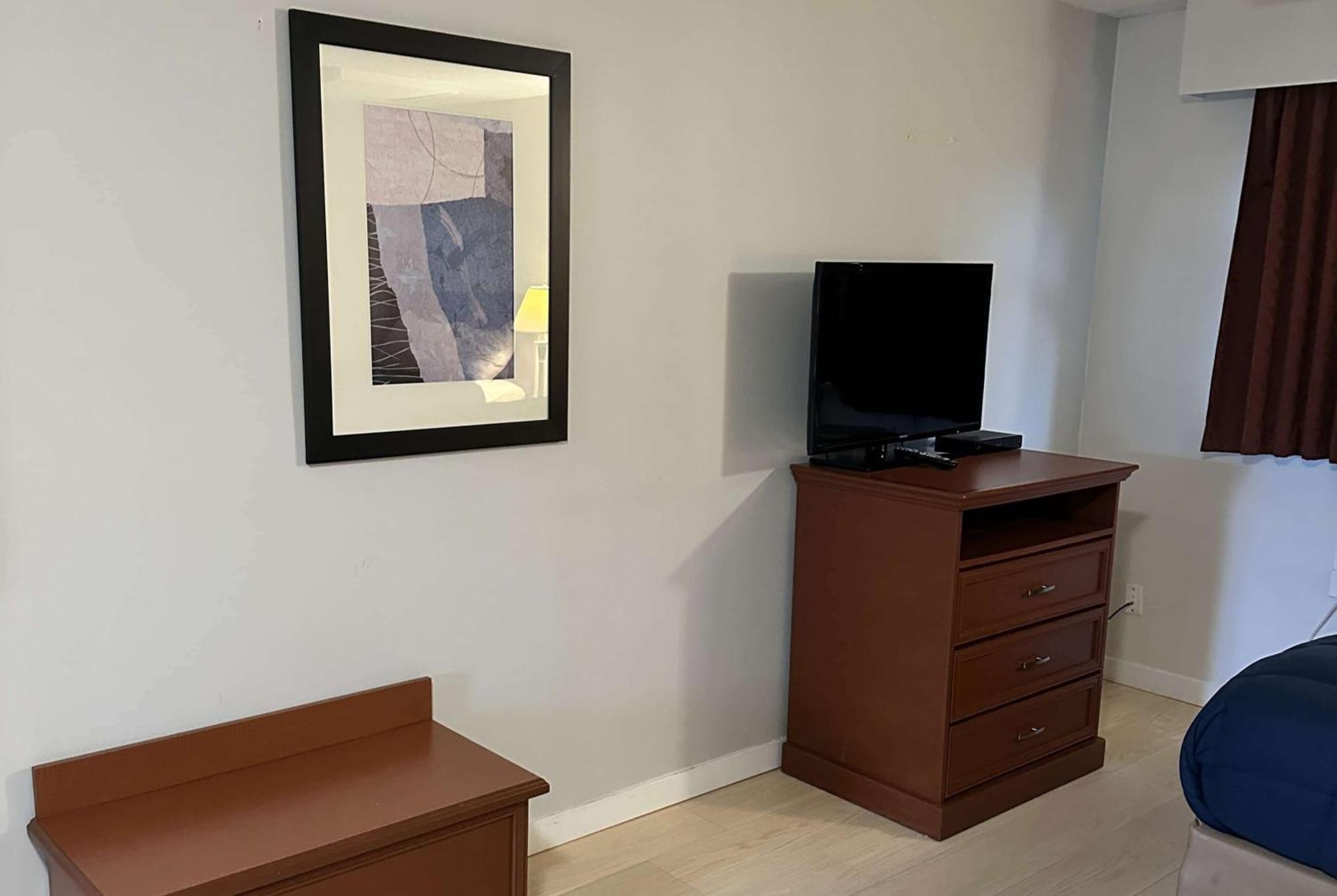 Travelodge By Wyndham Langley Ngoại thất bức ảnh