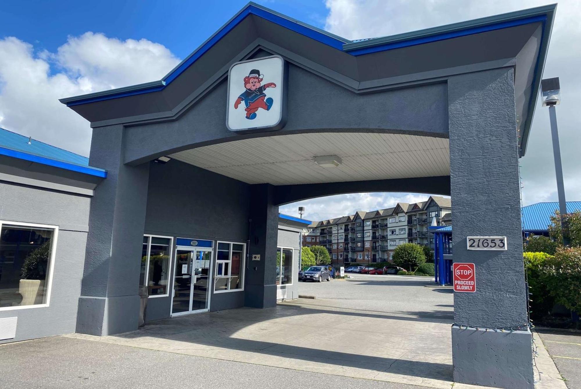 Travelodge By Wyndham Langley Ngoại thất bức ảnh